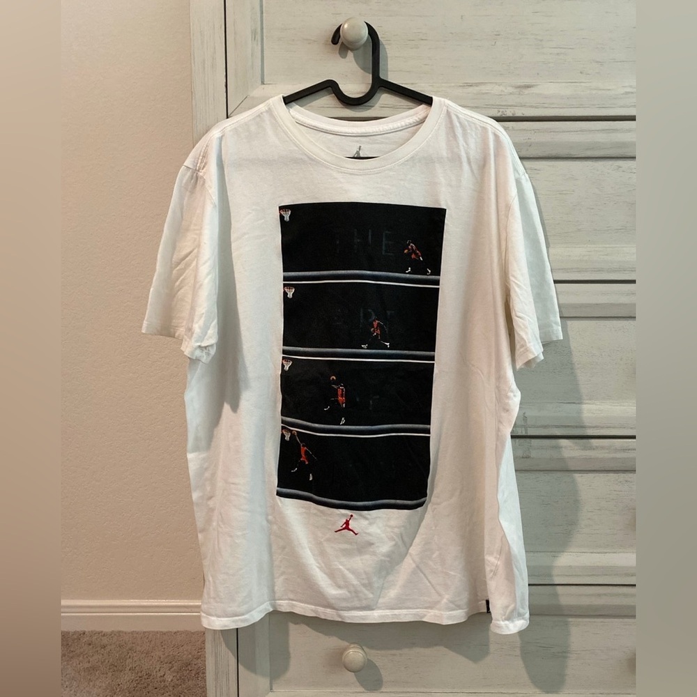The Art of Flight Tee Size XL